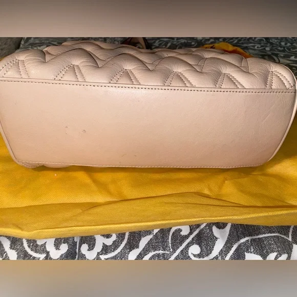 Valentino by Mario Valentino Angelina D Leather Shoulder Bag Pink - Picture 4 of 8